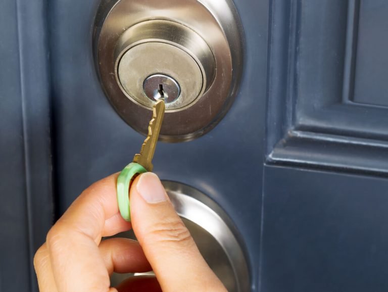 the-6-best-door-lock-brands-read-before-you-buy-answered-by-a-local